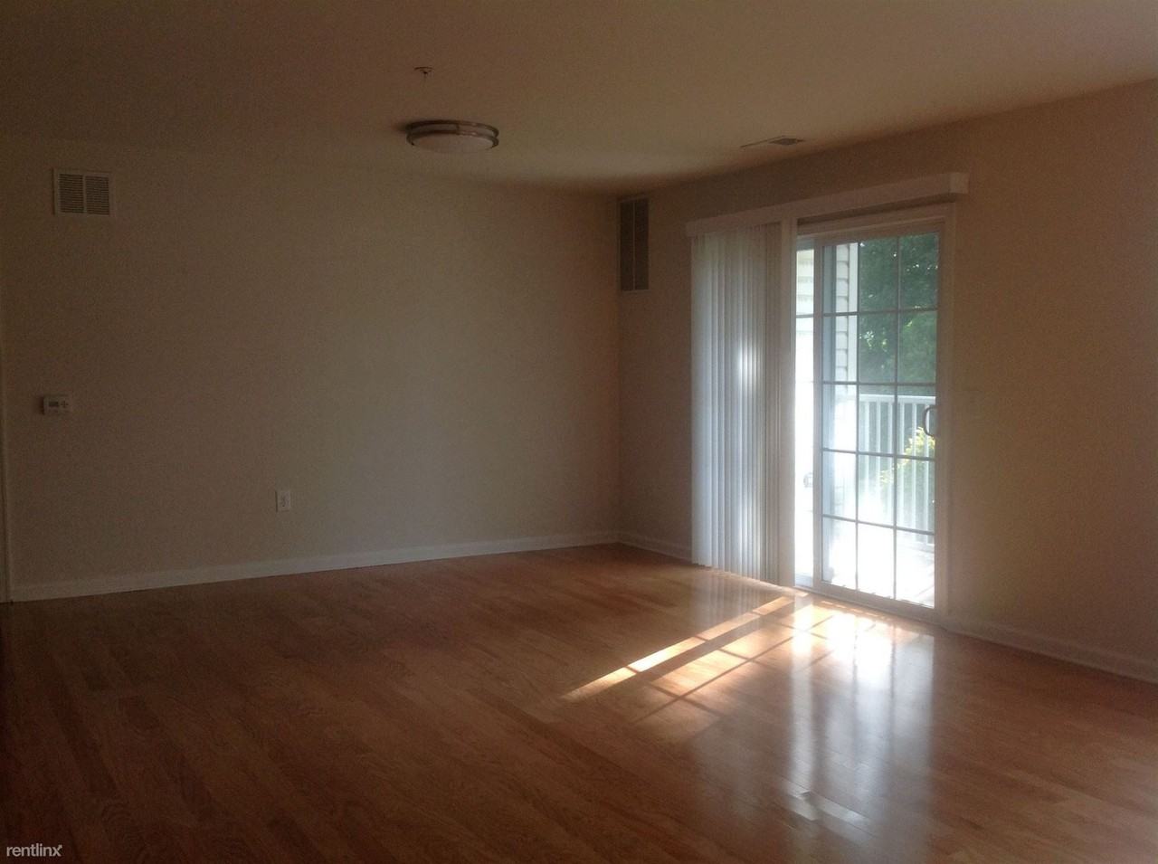 6 Astor Pl - Photo 2 of 10