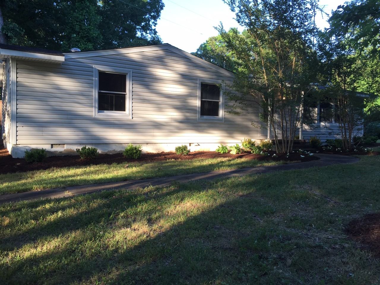 13315 Bristow Rd - Photo 2 of 12