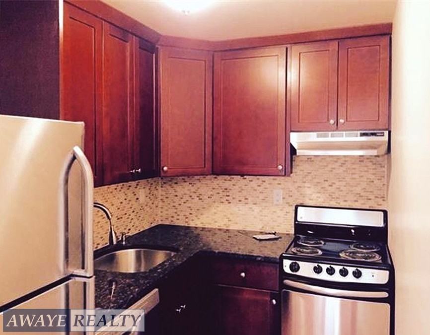 188 West 9th Street #3R