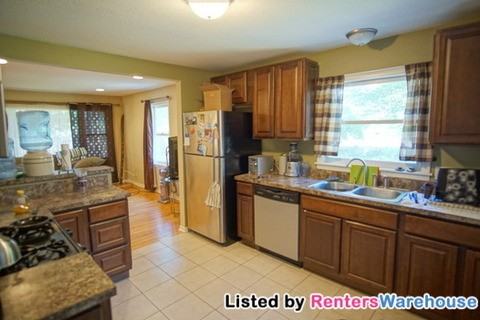 1721 Hopkins Crossroad - Photo 2 of 18