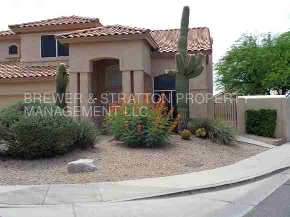 10011 E Winchcomb Dr - Photo 2 of 38