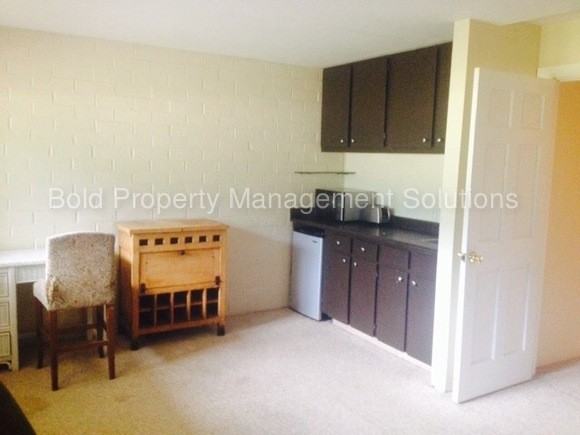 151 Columbine Cir - Photo 2 of 8