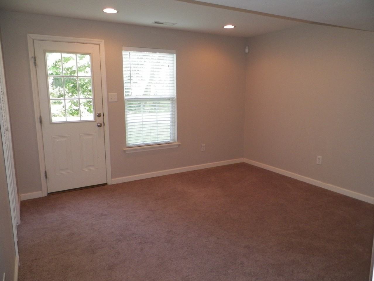 6 Shoemaker Dr - Photo 3 of 28