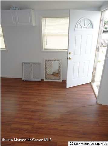 34 Lake St Clair Dr - Photo 2 of 16