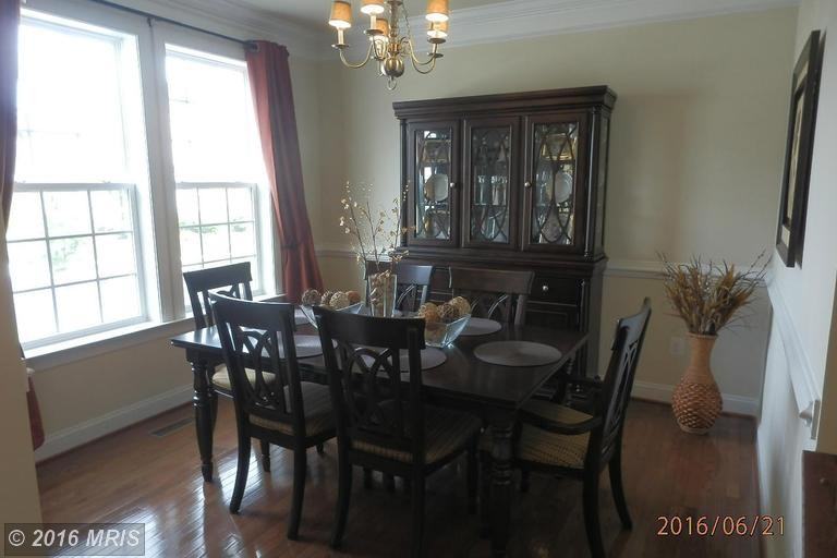 1941 Moran Dr - Photo 3 of 26