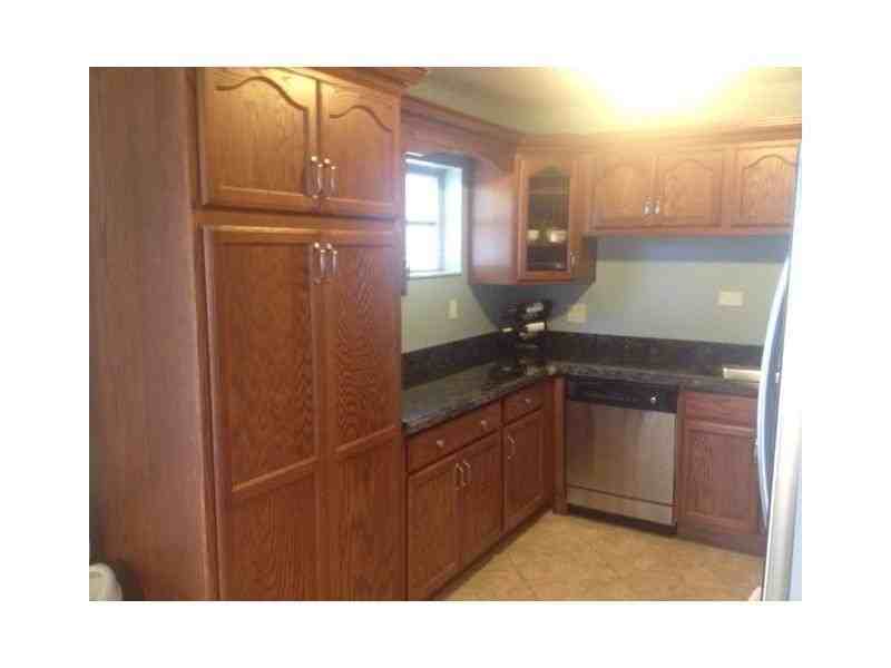 1854 SW 28th Terrace - Photo 3 of 8