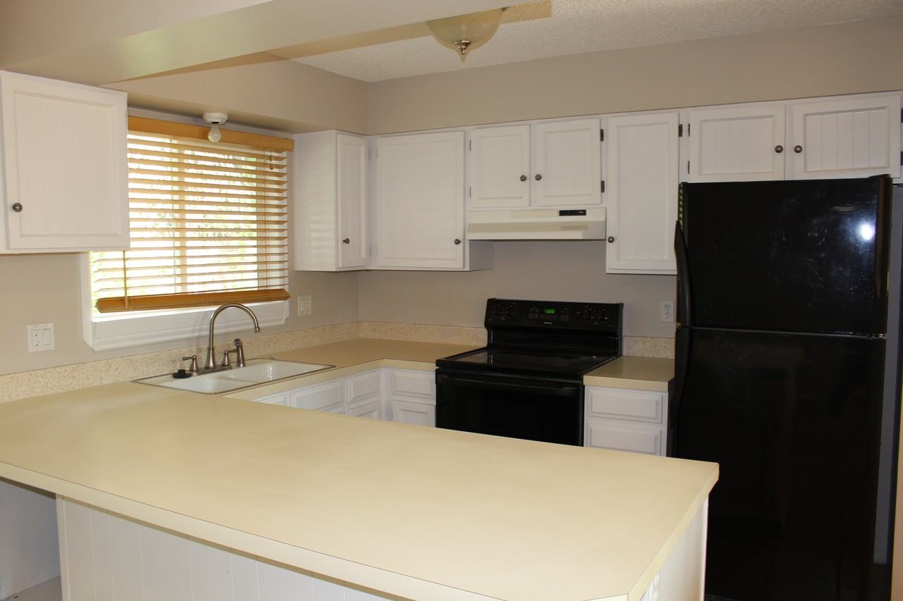 2950 Brookwood Pl - Photo 3 of 25