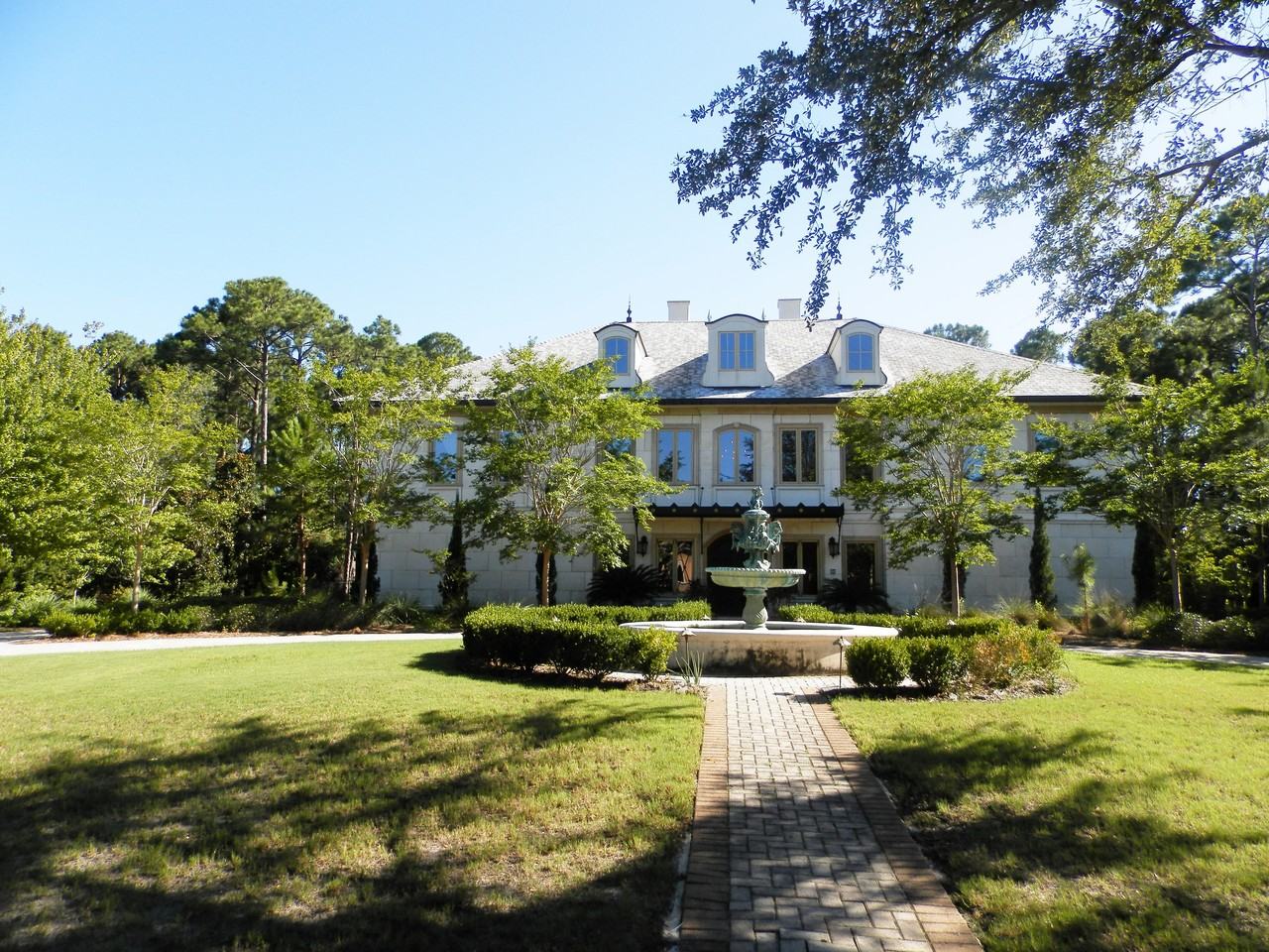 434 Captains Cir - Photo 2 of 21