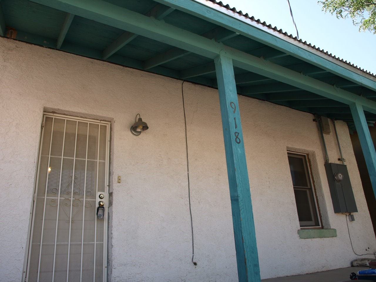 918 S 8th Ave - Photo 3 of 56