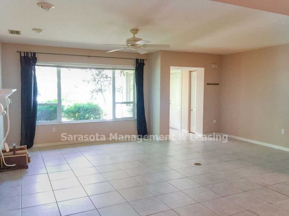 1865 Goldenrod St - Photo 3 of 21