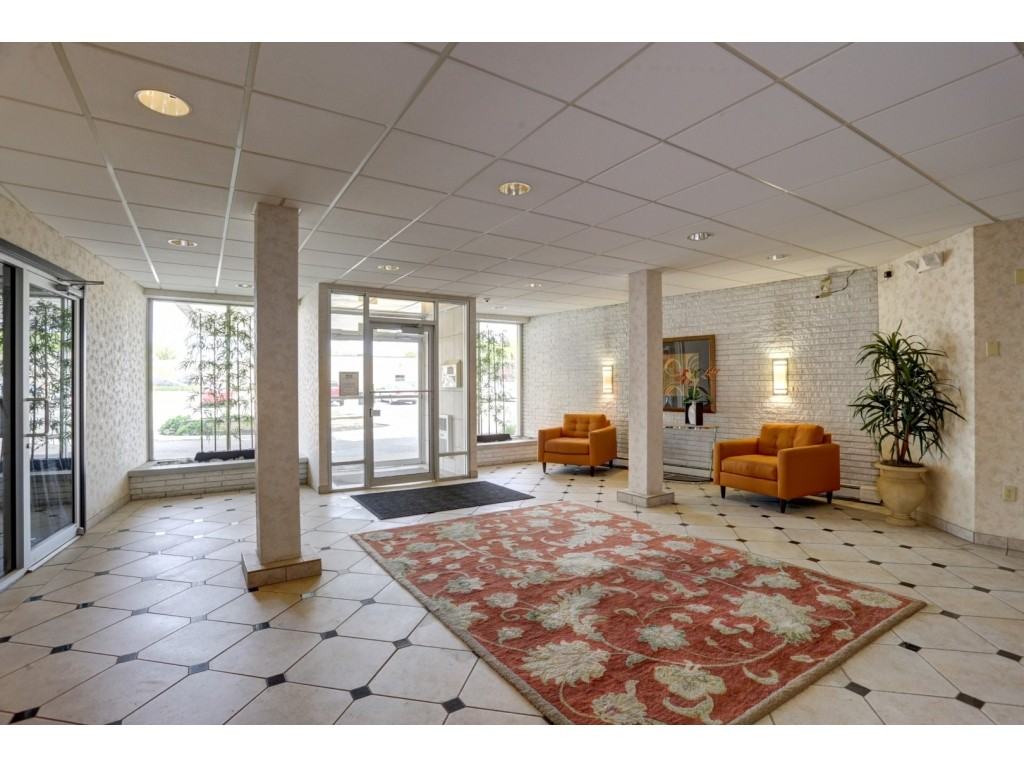 Camelot Apartments - Photo 2 of 10