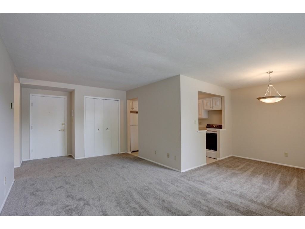 Camelot Apartments - Photo 3 of 10