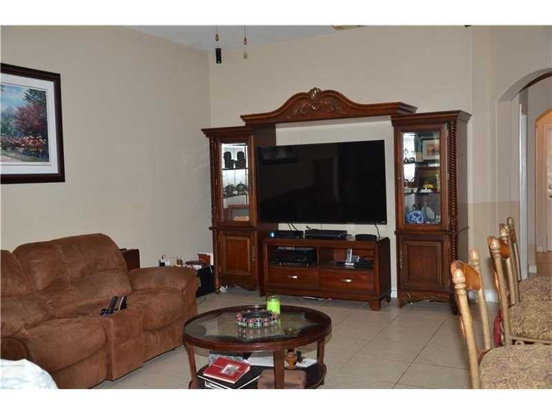 13124 SW 53rd St - Photo 3 of 8