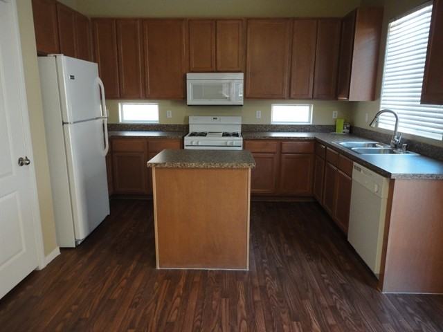 659 Taliput Palm Pl - Photo 3 of 10
