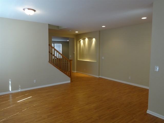 121 N Elk Ct - Photo 2 of 17