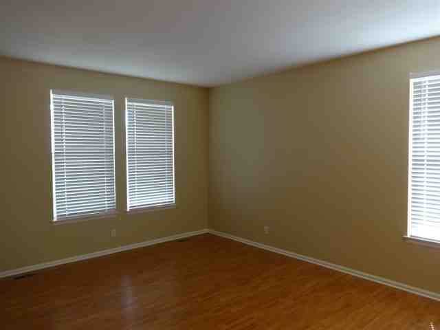 121 N Elk Ct - Photo 3 of 17