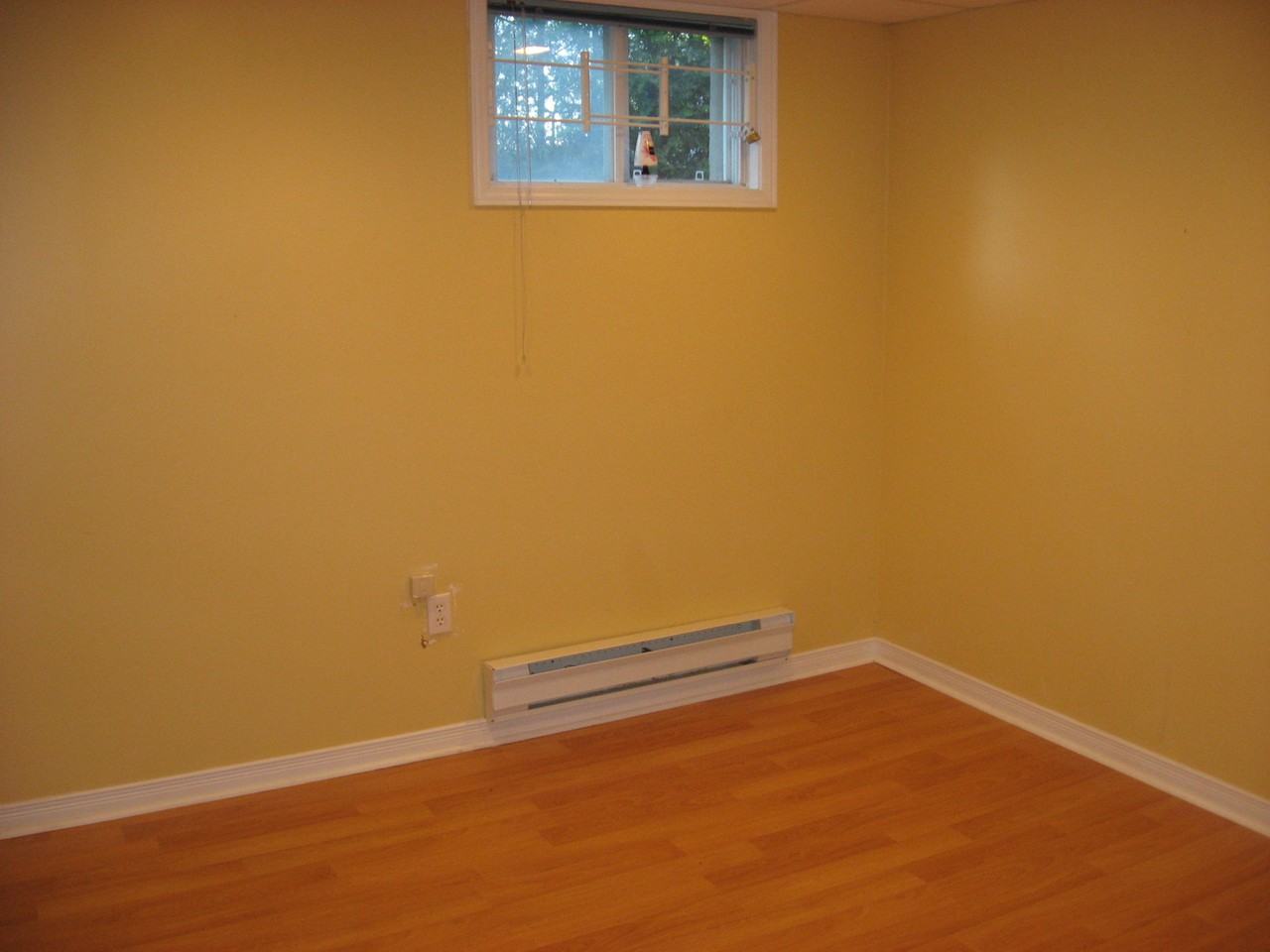 1567 Gilles Street - Photo 2 of 7