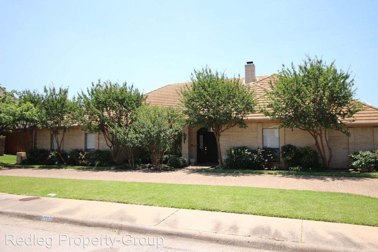 7032 Bremerton Dr - Photo 2 of 26