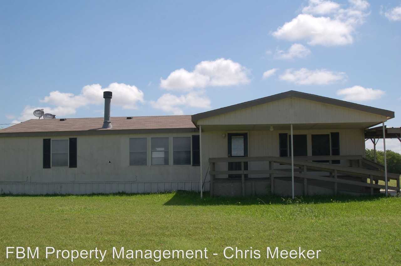 7981 FM1181 - Photo 2 of 19