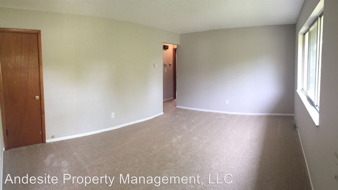 389 Erieview Blvd - Photo 2 of 10