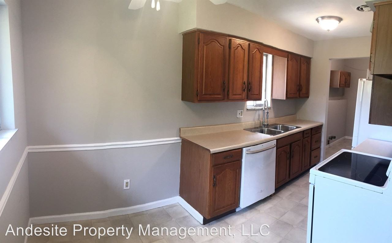 389 Erieview Blvd - Photo 3 of 10