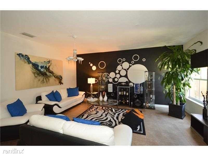 14046 SW 49th St #16 - Photo 2 of 7