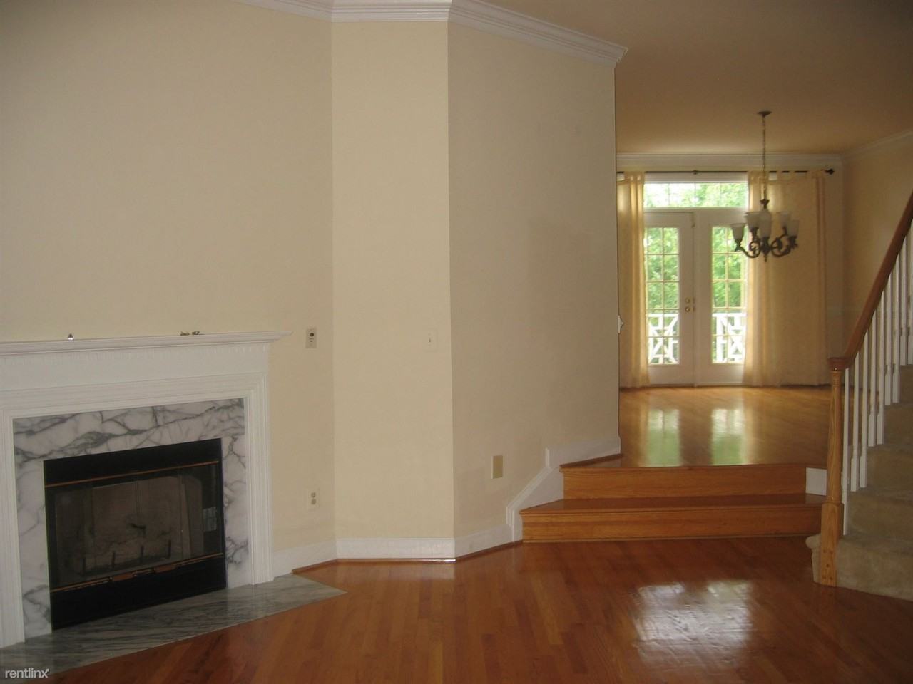 1809 Vance Pl - Photo 2 of 10