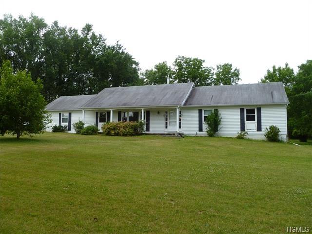 217 Bruyn Ave - Photo 2 of 11