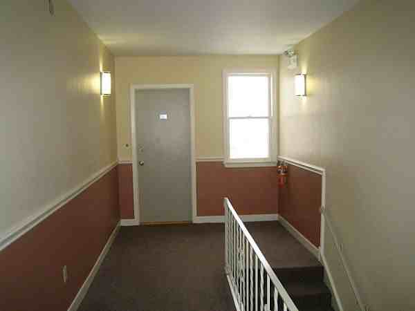 6227 Coburg Rd #5 - Photo 3 of 3