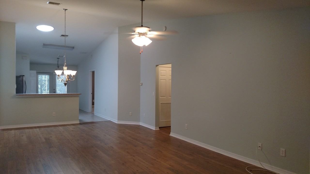 3032 Meadow St - Photo 3 of 23