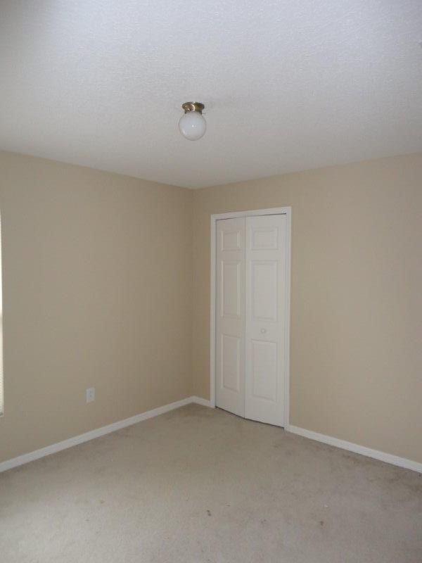 24501 Mistwood Ct - Photo 3 of 10