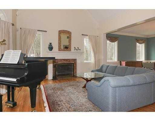 111 Kimball Rd - Photo 3 of 25