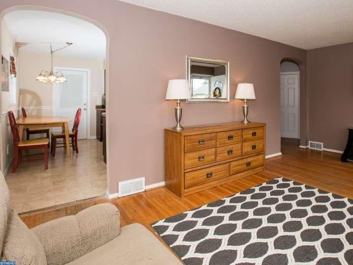 1904 Maple Ave - Photo 3 of 23