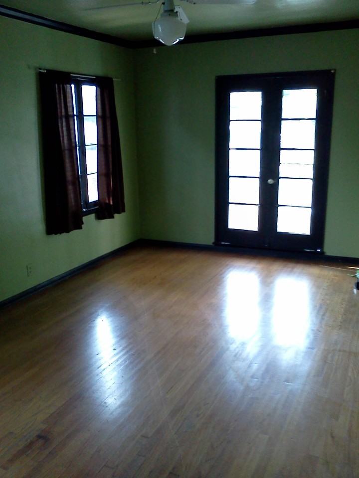 4316 1/2 Kingswell Avenue - Photo 3 of 12