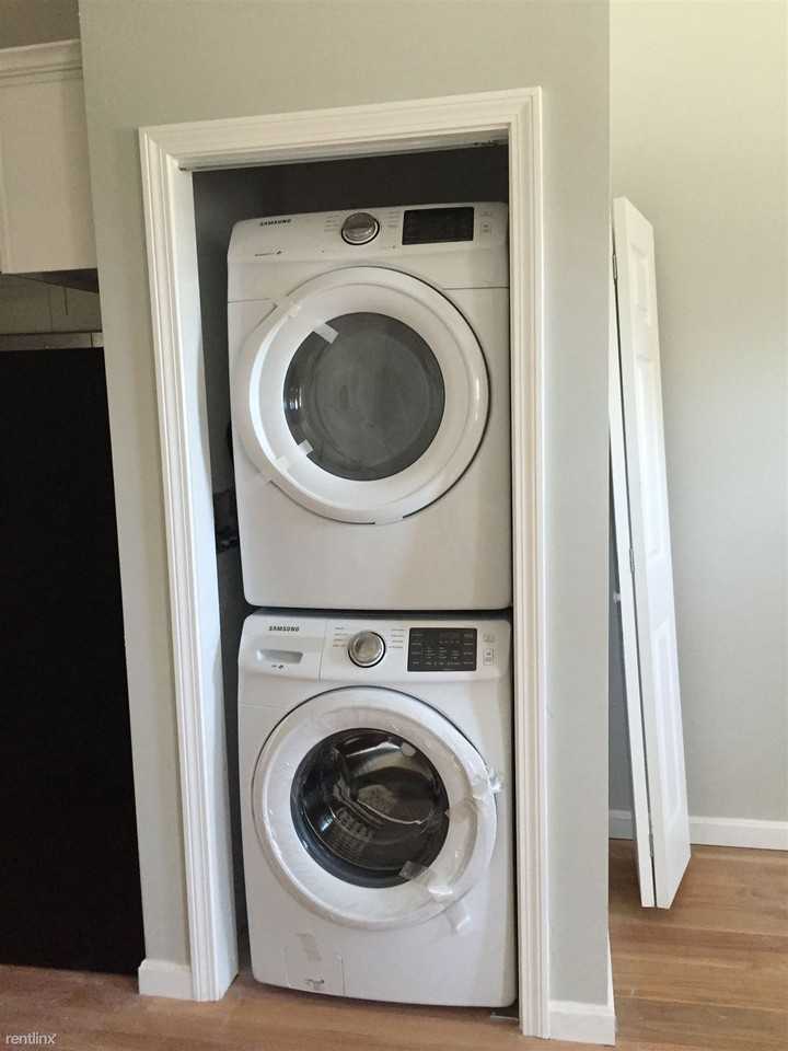 662 Saratoga St - Photo 2 of 5