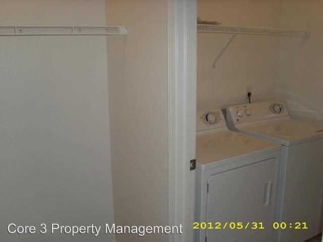 1122 Ravina Dr - Photo 3 of 5