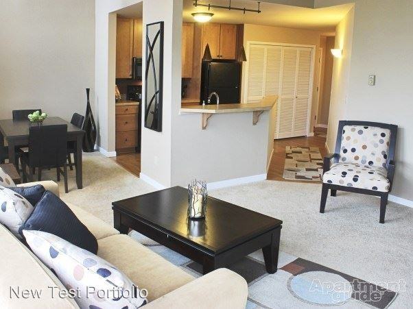 100 Bath St - Photo 2 of 3