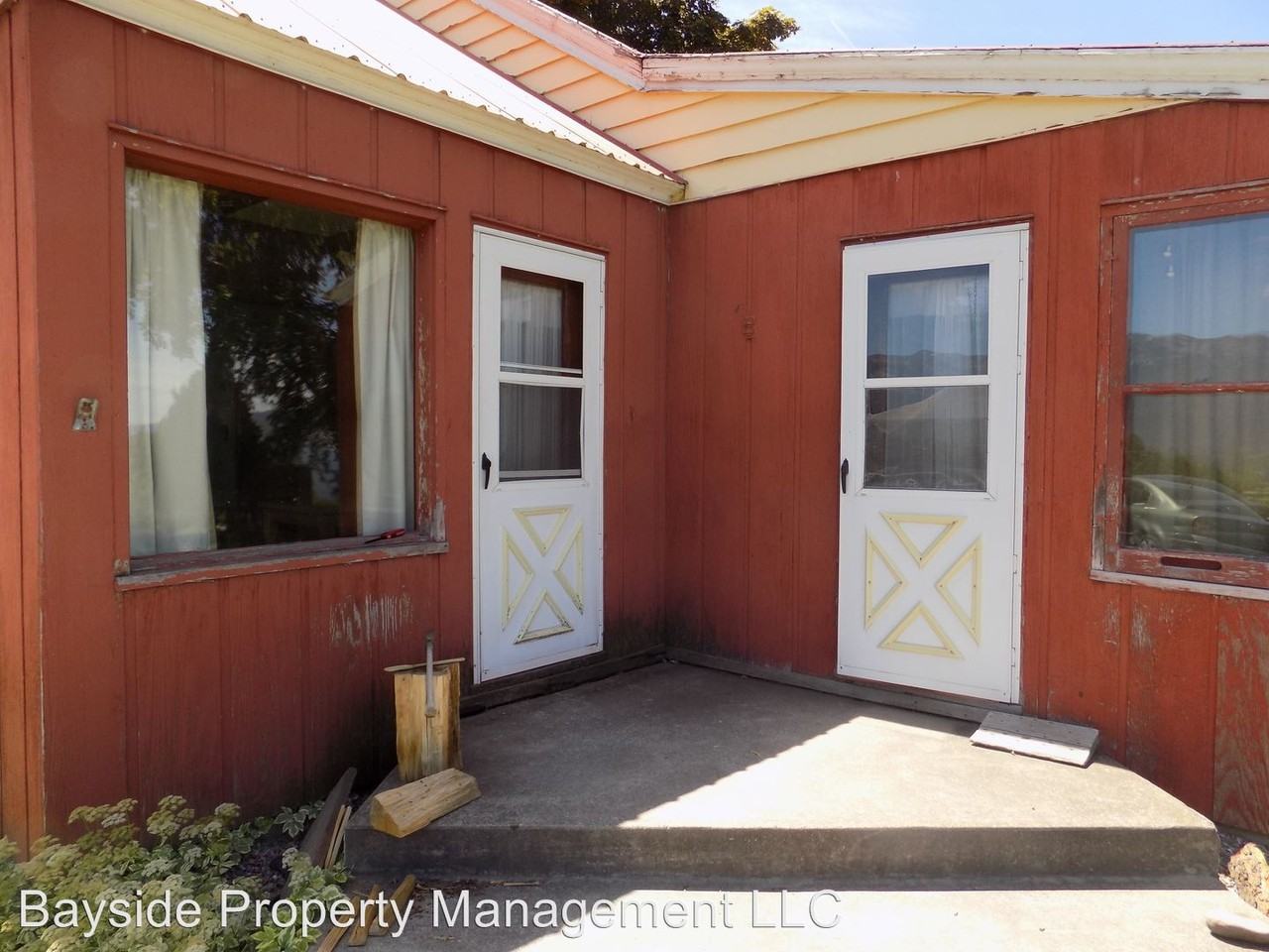 36835 Moorhead Ln - Photo 2 of 9