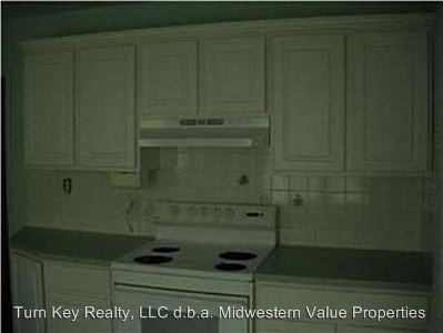 426 N Titus Ave - Photo 3 of 8