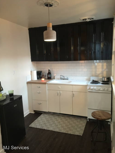 200 East Maxwell - Photo 3 of 22