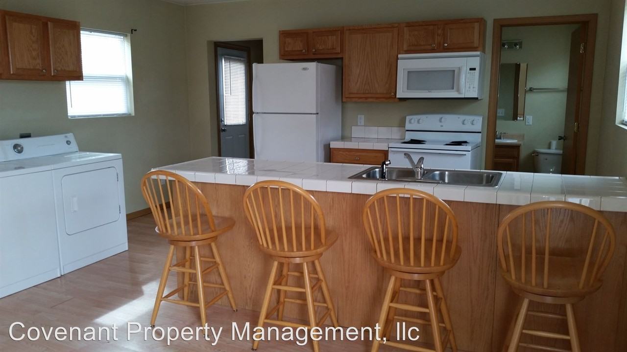 905 S Cliff Ave - Photo 2 of 10