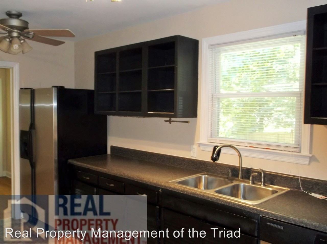 3309 Wilshire Dr - Photo 2 of 15