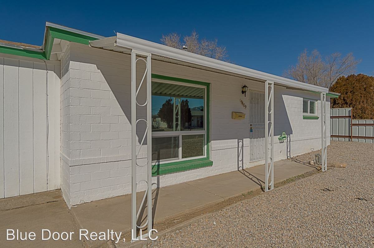 9609 Salem Rd NE - Photo 2 of 33