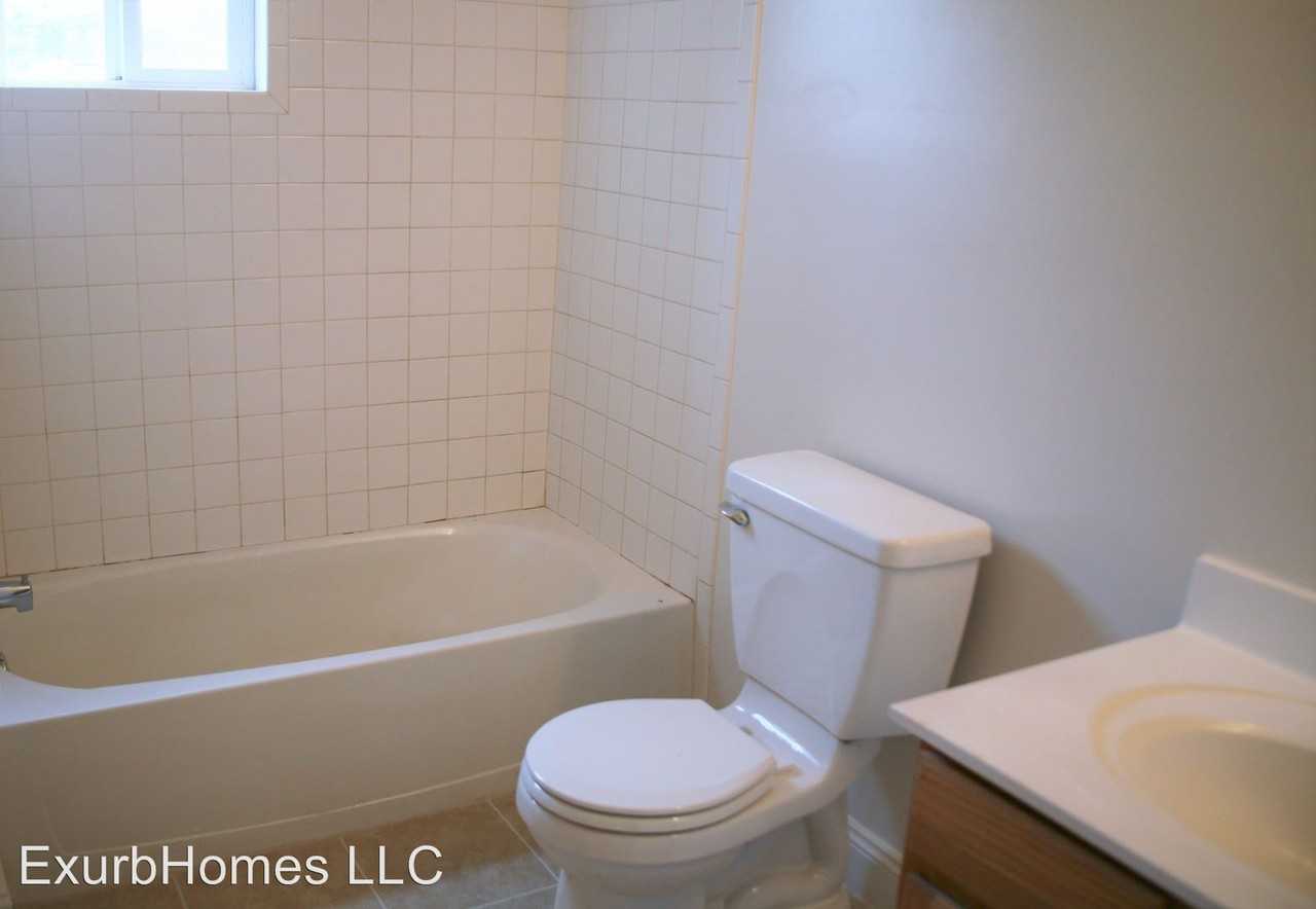 312 Broadview Blvd N - Photo 3 of 10