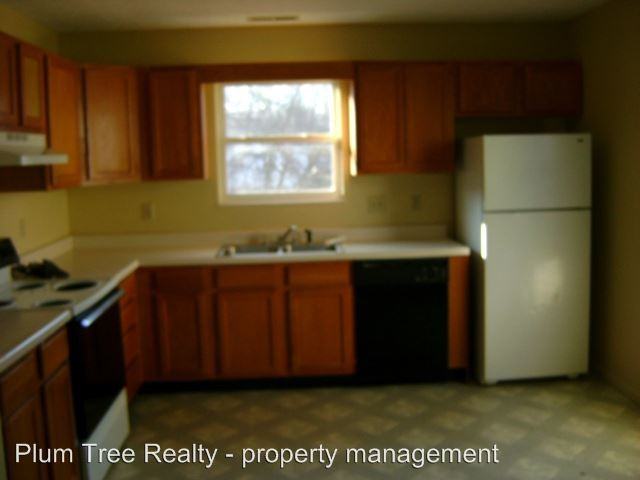 410 N Beech St - Photo 3 of 5