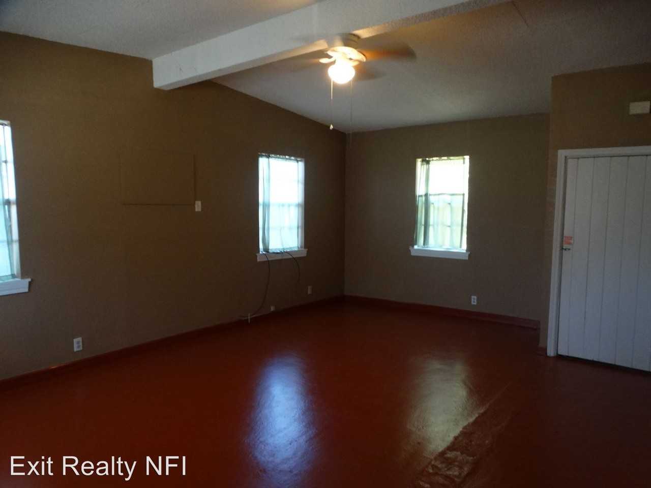 107 Aquamarine Ave - Photo 2 of 12