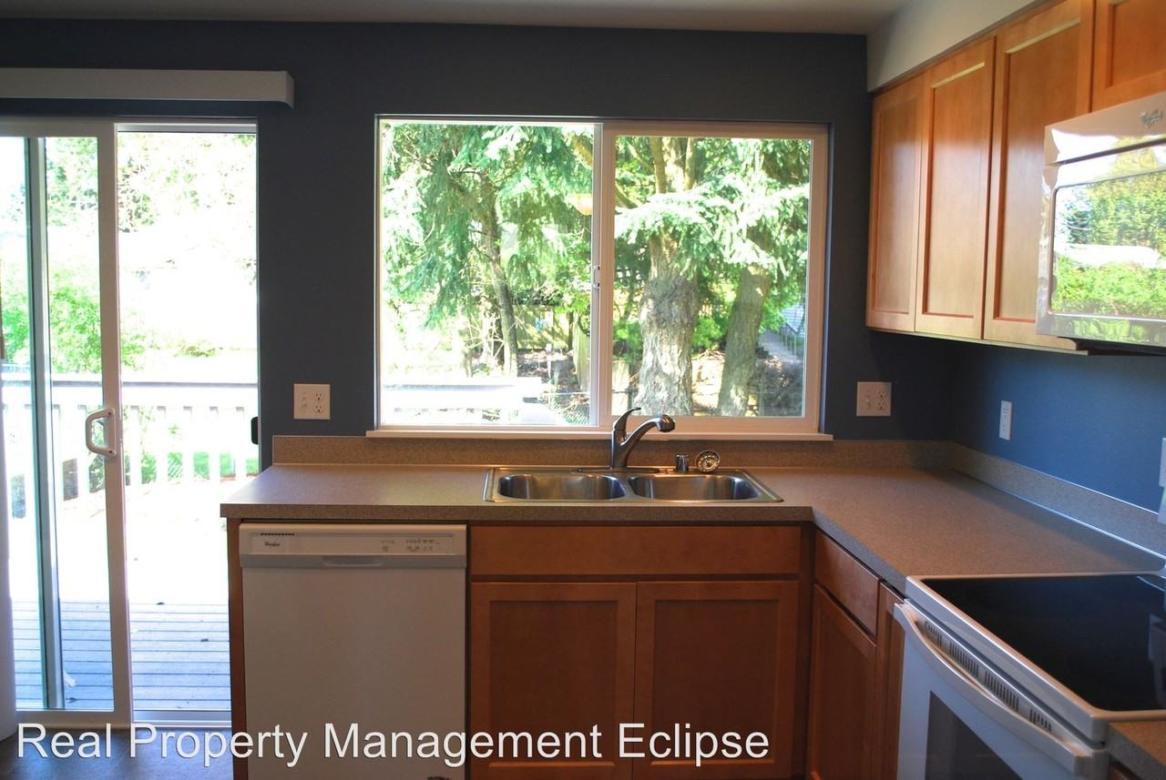 2110 SE 22nd Pl - Photo 3 of 16