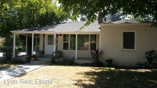 3530 56th St - Photo 2 of 10