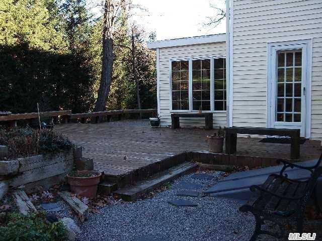 1005 Fort Salonga Rd - Photo 3 of 20