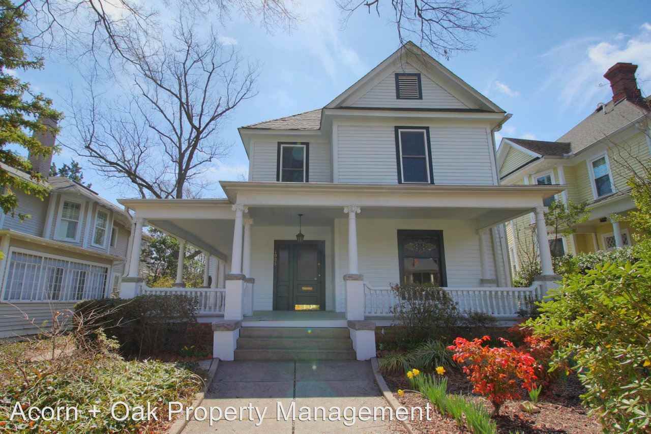 1005 Lamond Ave - Photo 2 of 25